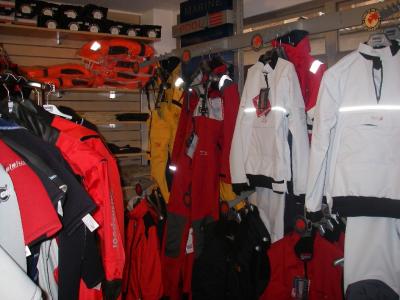 Vêtements nautiques Marinepool.JPG